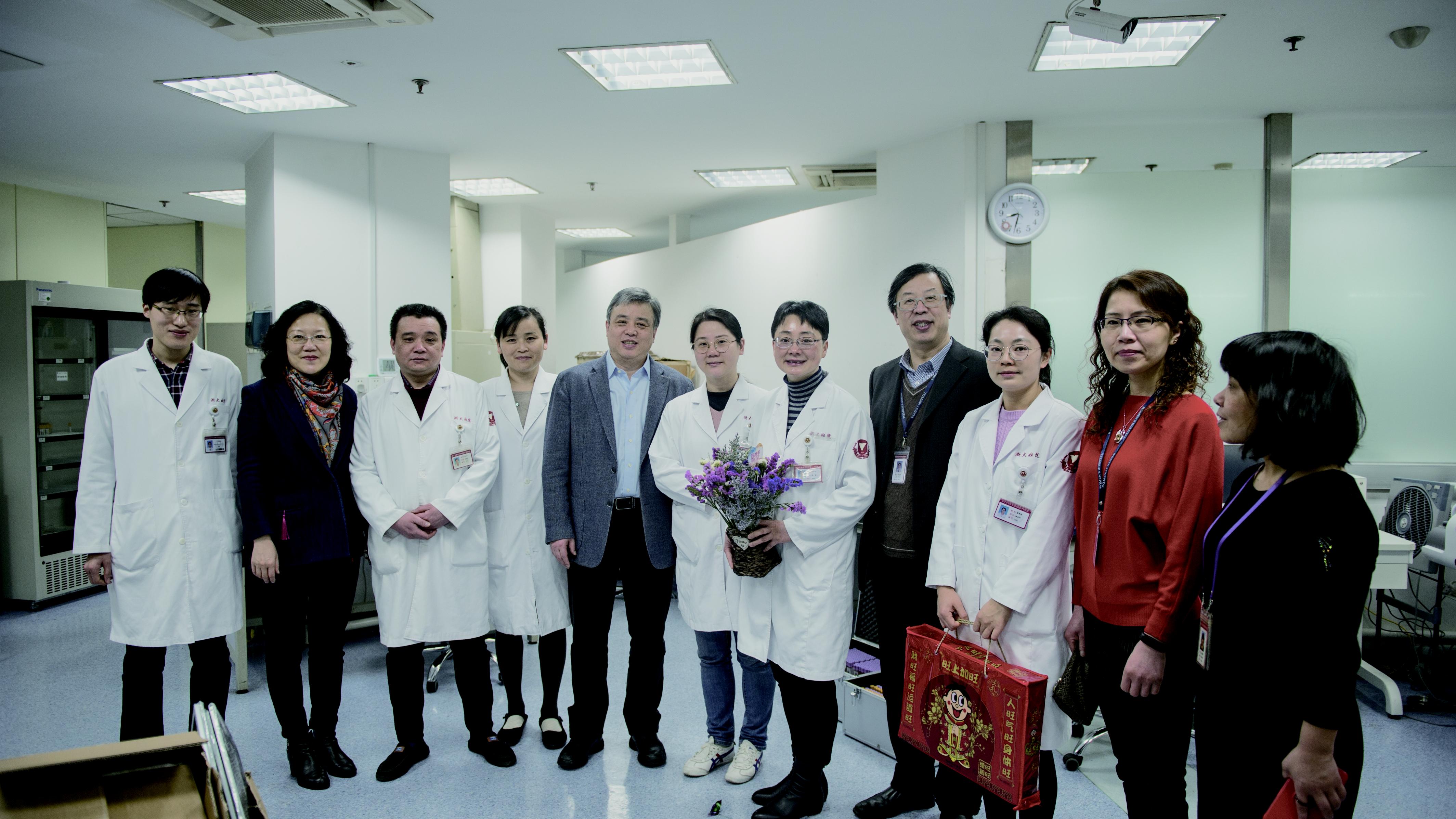 2019-13工会38慰问-12.jpg